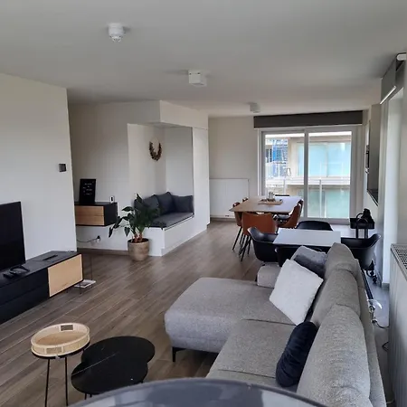 Relaxing Beachside Apartment, Cleaning Included Nieuwpoort