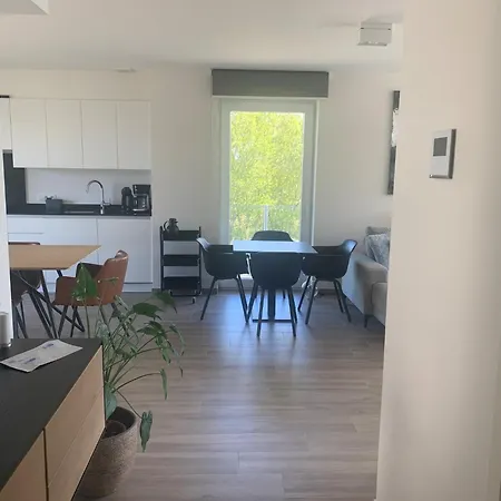 Lägenhet Relaxing Beachside Apartment, Cleaning Included